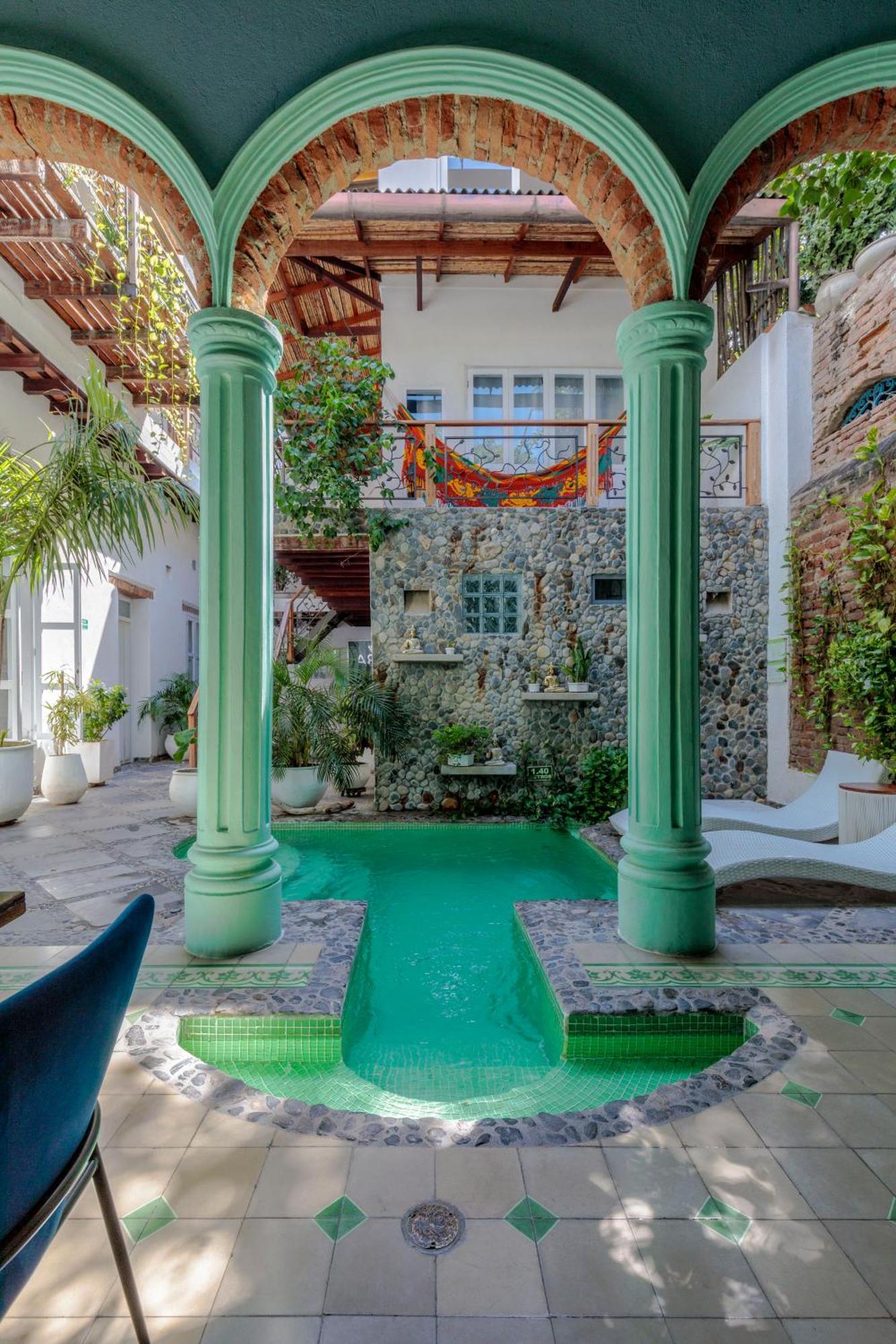 Casa Hotel