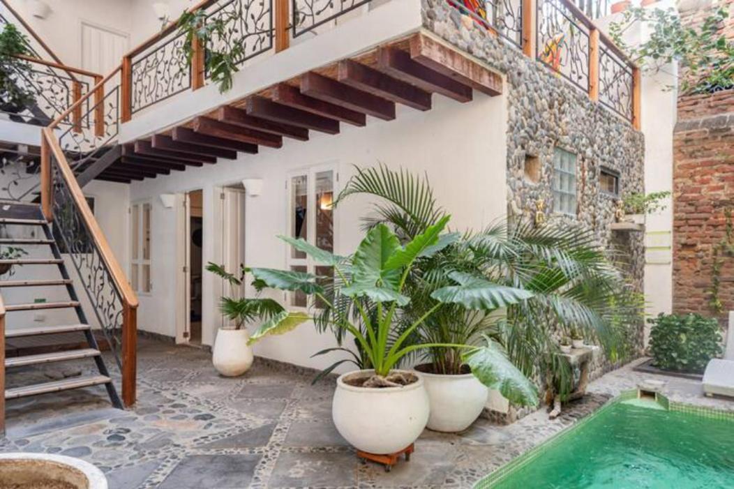 Casa 4*
